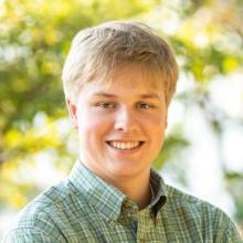 Portrait photo of Nathan Glover